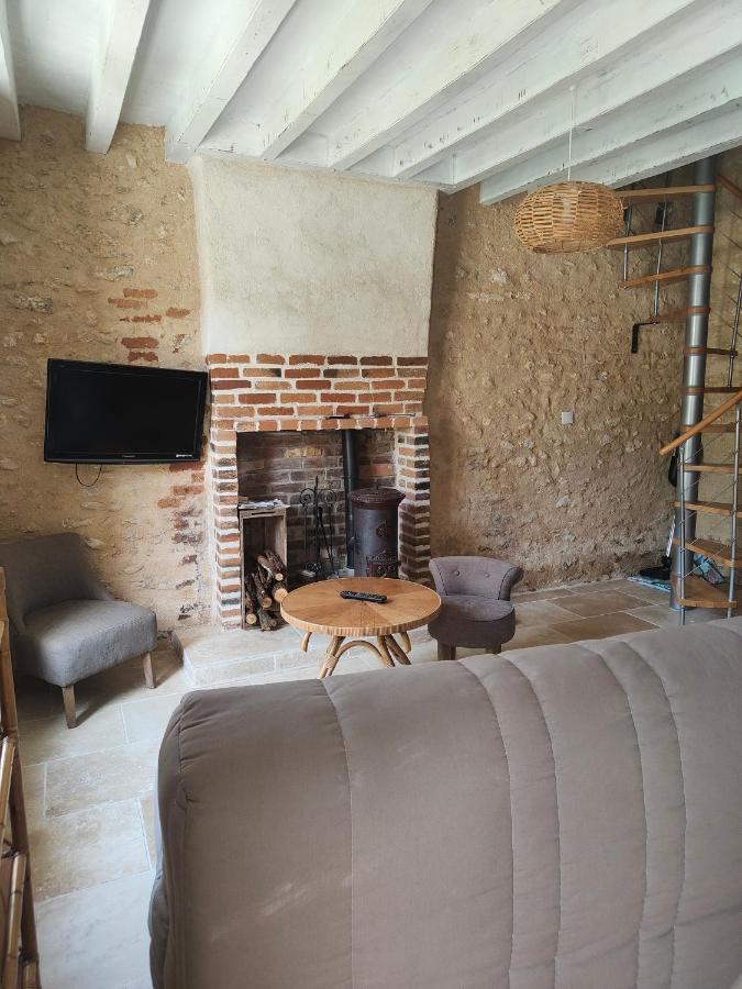 La Petite Maison Dans La Foret Gy-en-Sologne Exterior photo