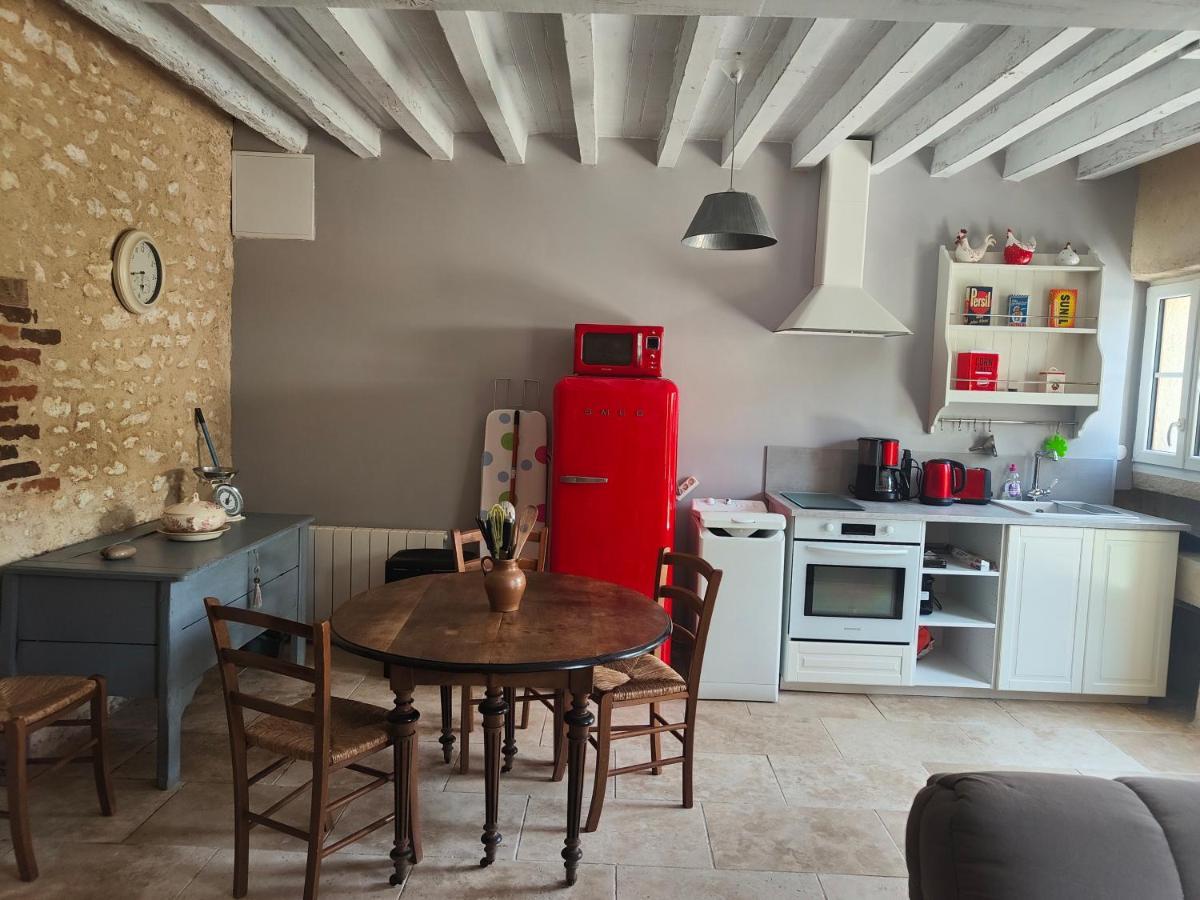 La Petite Maison Dans La Foret Gy-en-Sologne Exterior photo